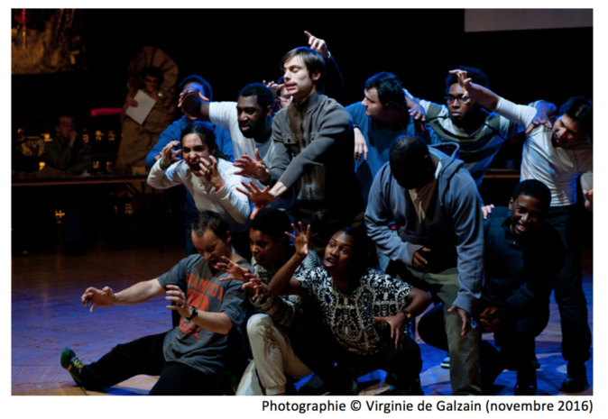 Chers amis ! Chers amis !