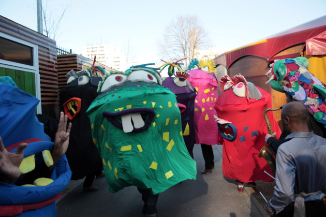 Encouragez-nous ! Encouragez-nous !